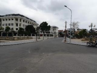 Đất nền đản dị, uy nỗ, đông anh. đường 2 ô tô tránh, bên phố cao lỗ. giá tốt cho các nhà đầu tư