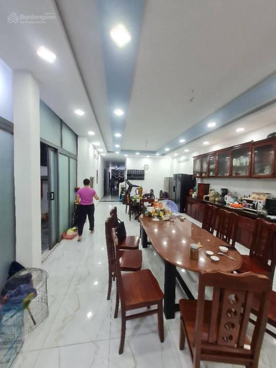 BÁN CĂN HỘ DỊCH VỤ 64 PHÒNG, DÒNG TIỀN 1,8 TỶ/NĂM, NGAY PHAN VĂN HỚN, Q.12, GIÁ CHỈ 38 TỶ