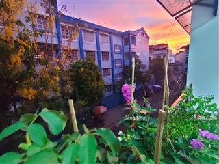 Tôi chính chủ bán căn hộ 2 pn cmt8 tân bình, full nội thất 2pn, view chill, trung tâm