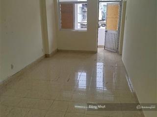 Giảm 500trchính chủ cần bán căn hộ chung cư 109 nguyễn biểu  phường 1, quận 5