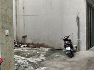Đất phú lương, hà đông 35m, giá hơn 4 tỷ, đường thông, ô tô ngủ trong đất.