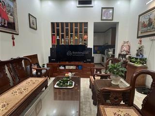 Ngô thì nhậm hà đông dt 50m, mt 6,3m, 3 tầng nhỉnh 10 tỷ tẹo, phân lô ô tô đỗ cửa. nhà dân xây