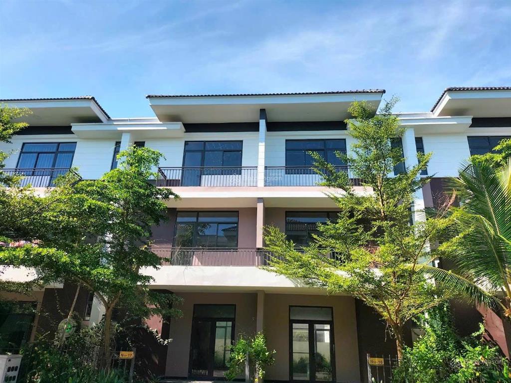 Bán biệt thự siêu đẹp phúc an villas đức hòa 2,8 tỷ  90m hỗ trợ vay ngân hàng