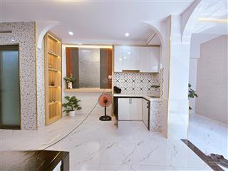 Nhà đẹp, xe hơi đỗ cửa  dương quảng hàm 2 tầng 3pn dt 40m² hơn 5 tỉ