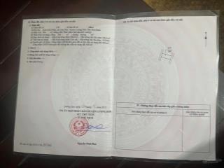 Anh chị em cần bán đất tặng nhà cho ai thiện trí mua ở lô đất có 2 đường trước sau