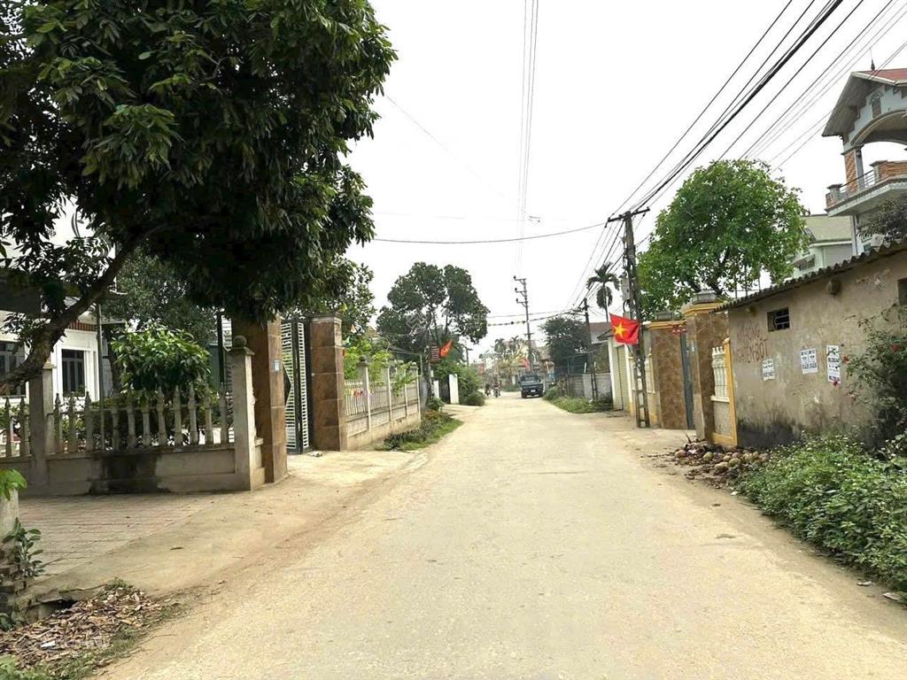 Em cần bán gấp lô đất 290m2 có 200m2 thổ cư giá cắt lỗ để trả nợ ngân hàng