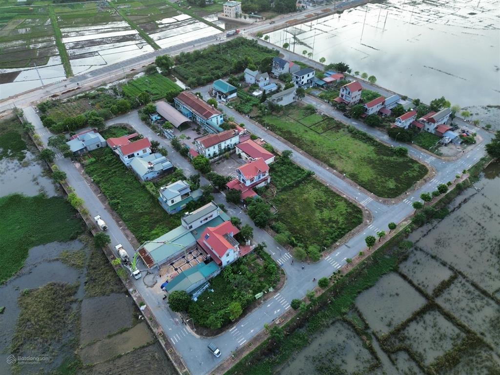 300 m2 full đất ở  lô góc 2 mặt tiền ngay cạnh đường tỉnh lộ 413  giá rẻ nhất khu