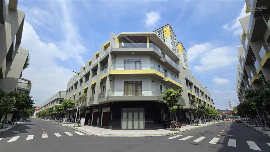 Bán nhà phố liền kề bcons univalley đẹp tại đông hòa, bình dương, 7,5 tỷ, 60m2