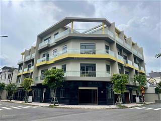 Cơ hội duy nhất sở hữu nhà phố 5pn 6wc tại khu đô thị compound bcons univalley làng đại học qgtphcm