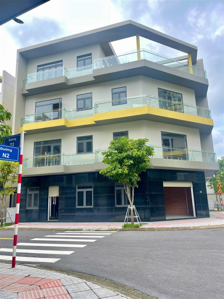 Cơ hội duy nhất sở hữu nhà phố 5pn 6wc tại khu đô thị compound bcons univalley làng đại học qgtphcm
