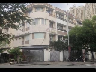 Lô góc. kinh doanh siêu đỉnh. mặt tiền quyền lực. đường 30m