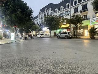 Mặt phố kđt văn phú .kinh doanh đỉnh