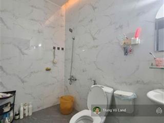 Bán nhà hẻm trần văn thành, q.8. dt 42m2, 2 tầng, 2pn, shcc. giá 5 tỷ.