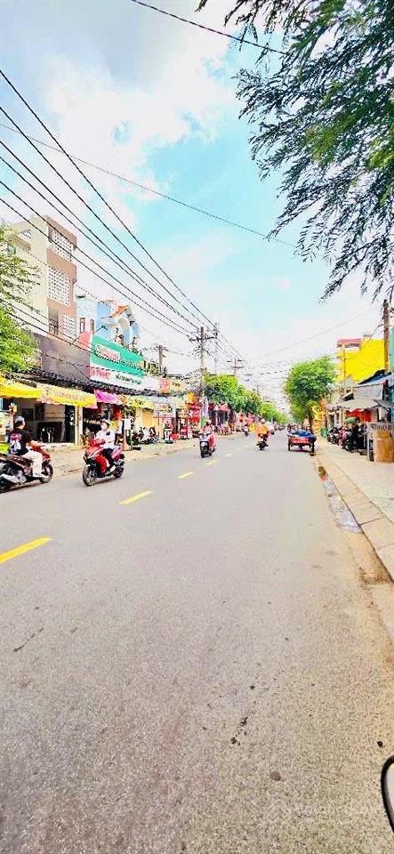 Bán đất tặng nhà xưởng lô góc 2 mặt tiền ngay nguyễn văn quá, dtsd 112m2 nhỉnh 6 tỷ