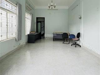 Lô góc 202m2 ngang 6,5m chủ xd bán đất tặng nhà tôn đức thắng gần bến xe. vị trí kd sầm uất giá rẻ.