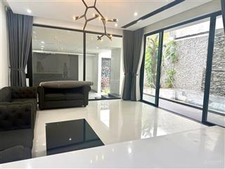 Bán nhà mt lý phục man  dt 90m2  dòng tiền 30tr/th  10 tỷ