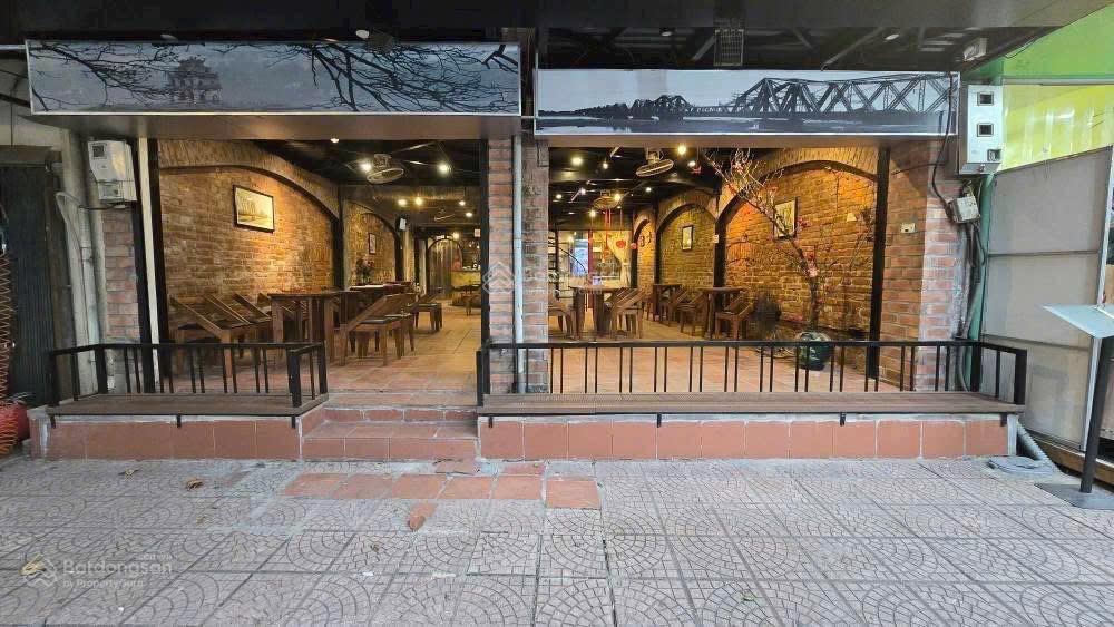 Cho thuê siêu phẩm phố huỳnh thúc kháng, mặt tiền lô góc 14m, kinh doanh mọi mô hình, sạch sẽ