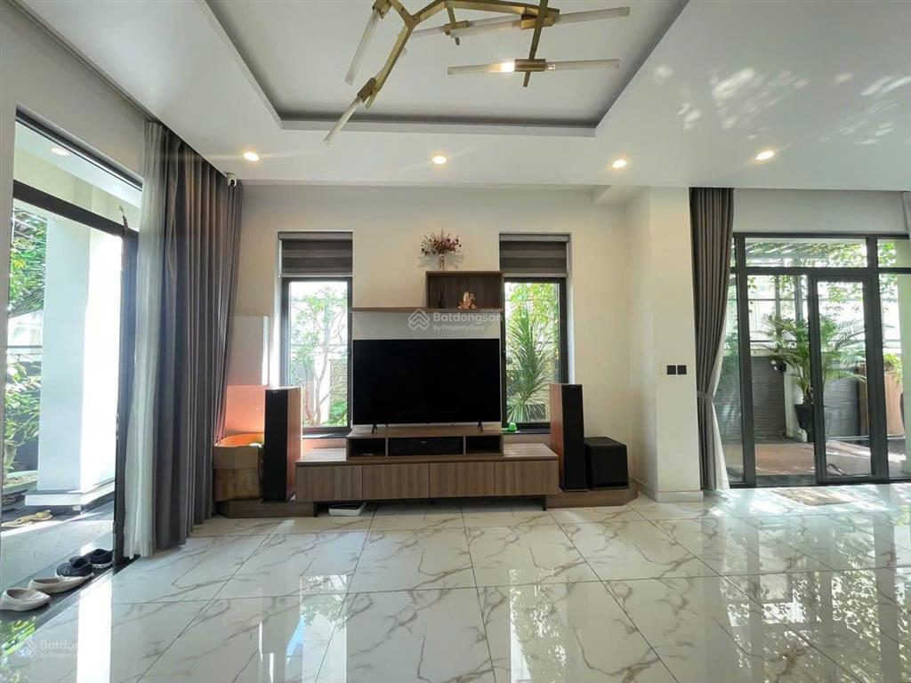 Cho thuê biệt thự hồ lakeview city 8x22, full nt cao cấp, giá 45tr/th