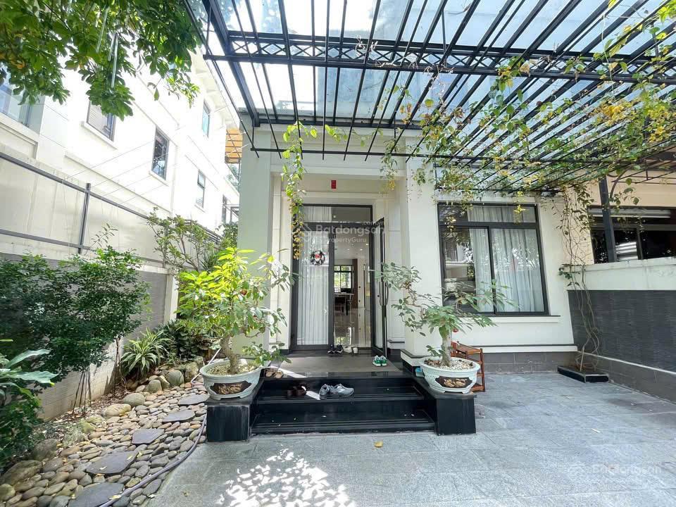 Cho thuê biệt thự hồ lakeview city 8x22, full nt cao cấp, giá 45tr/th