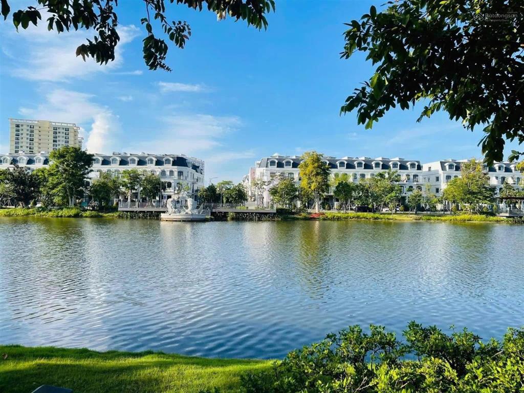 Lakeview city 5x20m, 1 trệt 3 lầu, 5pn full nt cao cấp, giá 35tr/th