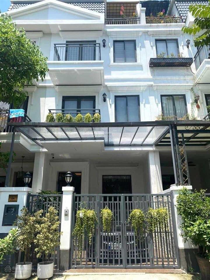 Cần bán gấp nhà phố 5x20m lakeview city, 1 trệt 3 lầu, giá tốt 17.5 tỷ.