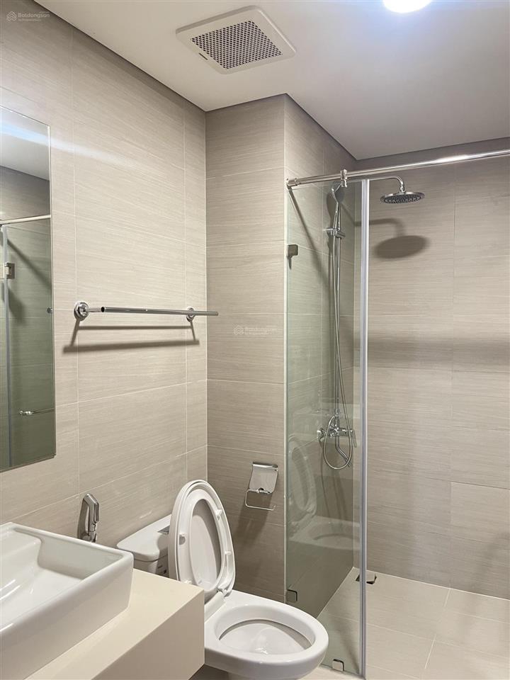 Bán căn 3 phòng ngủ akari city mặt tiền võ văn kiệt đã có sổ hồng, view thoáng mát