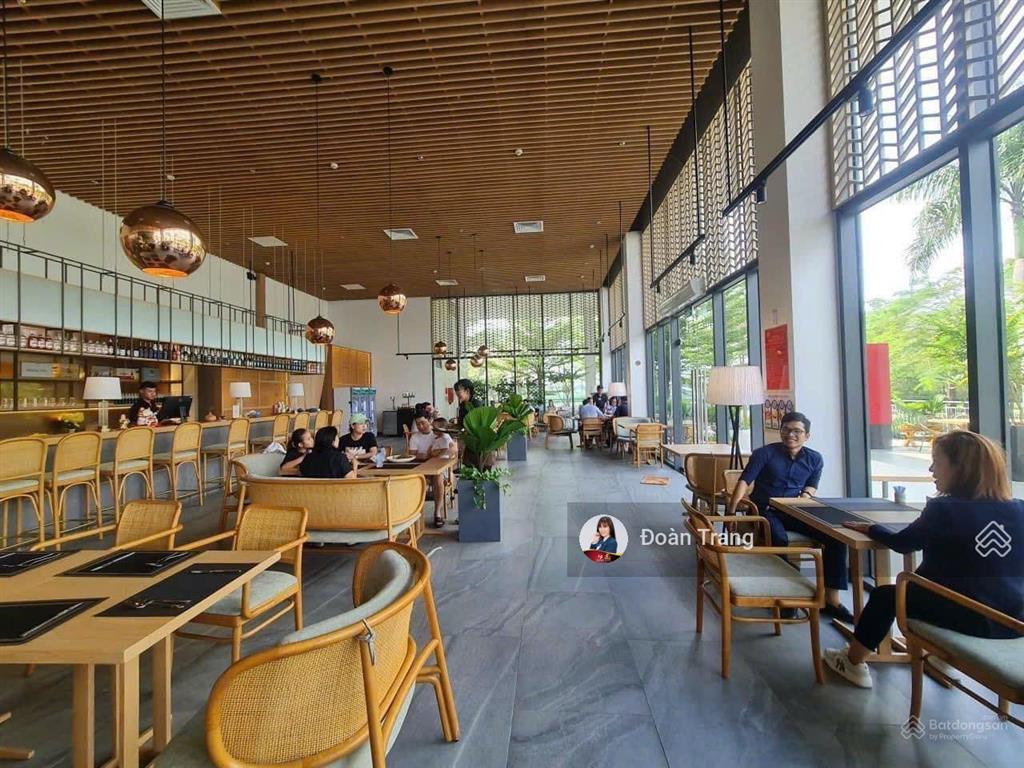 Bán căn đơn lập 300m2 waterpoint phía sau kênh đào chỉ cách sông vàm cỏ 700m