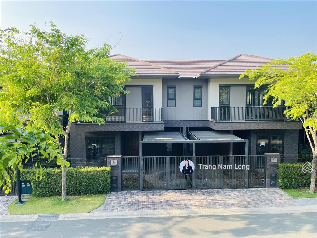 Bán biệt thự song lập waterpoint đã có sổ hồng, vị trí ngay công viên