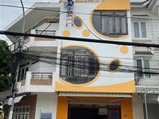 Bán nhà 3 tầng , mê đúc, đường ô tô mặt tiền đường cầu dứa phú nông.  0985 545 ***