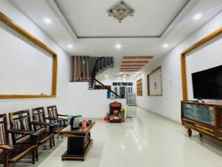 Bán nhà 3,5 tầng  full nội thất  kđt phước long a
giá 8,7 tỷ (thương lượng