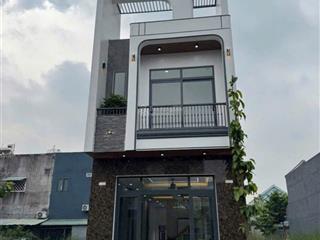 Bán nhà hoàn thiện ngay chợ tân hiệp tân uyên bình dương