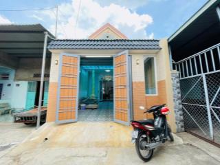 Bán nhà khu vực 4 thị trấn đức hòa, 127m2  1t1l 3 phòng ngủ, sổ hồng riêng  0919 280 ***
