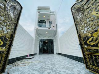Bán nhà trung tâm thị trấn đức hòa, 170m2  1 trệt 1 lầu 3 phòng ngủ  0919 280 ***