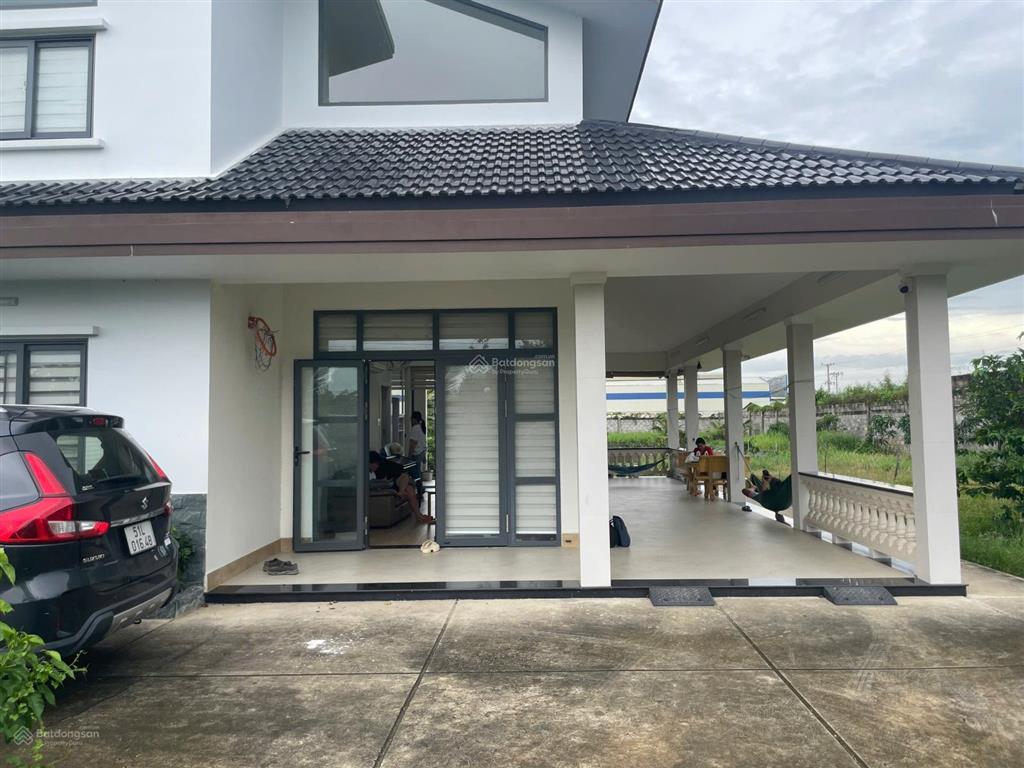 Bán biệt thự nghỉ dưỡng dt 30x80m, nằm ngay đt862, gò công đông, cách tp. hcm 60km theo hướng ql50