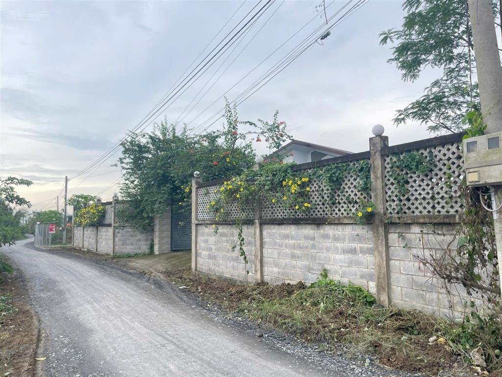 Bán biệt thự nghỉ dưỡng dt 30x80m, nằm ngay đt862, gò công đông, cách tp. hcm 60km theo hướng ql50