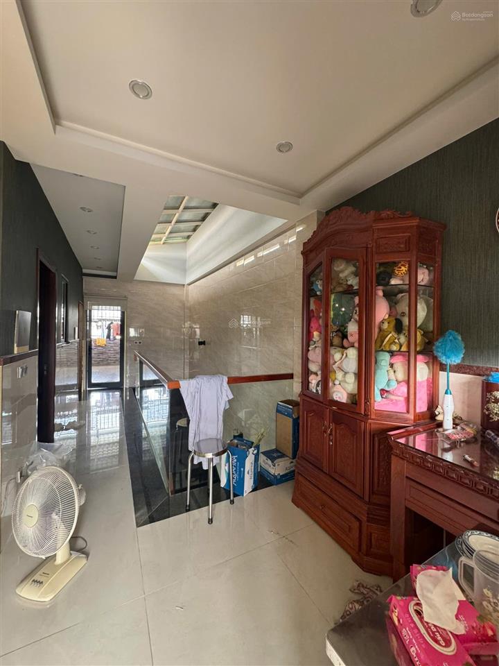 Bán nhà phố trong khu vip  senturia vườn lài, diện tích 5x22m, 106m2, tặng lại toàn bộ nội thất