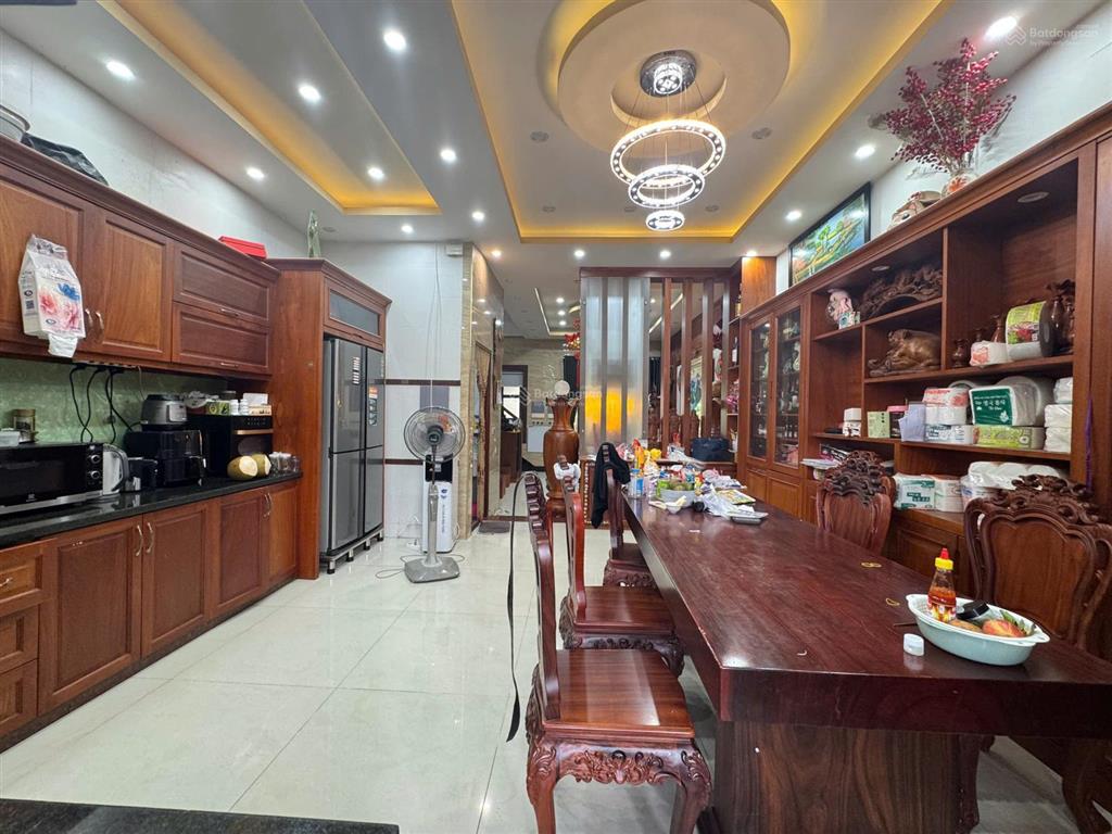 Bán nhà phố trong khu vip  senturia vườn lài, diện tích 5x22m, 106m2, tặng lại toàn bộ nội thất