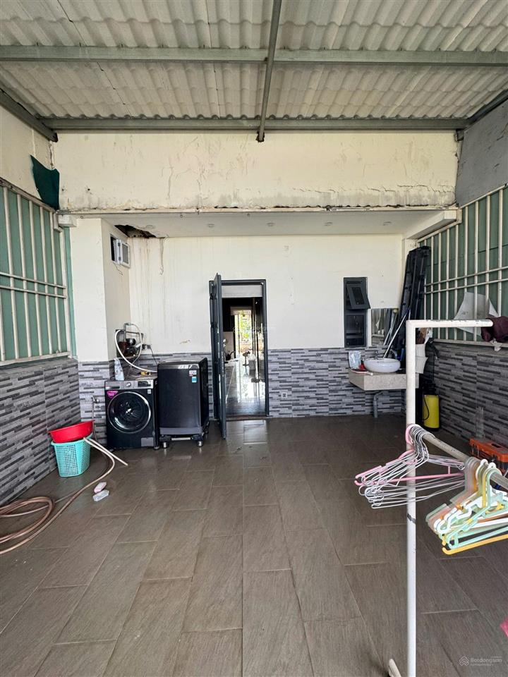 Bán nhà phố trong khu vip  senturia vườn lài, diện tích 5x22m, 106m2, tặng lại toàn bộ nội thất