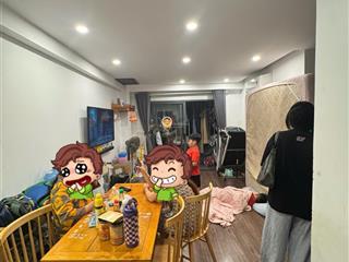 Bán căn hộ 16.12 kdc miếu nổi có thang máy. có 2pn + wc, phòng khách rộng đang cho thuê 120 tr/năm