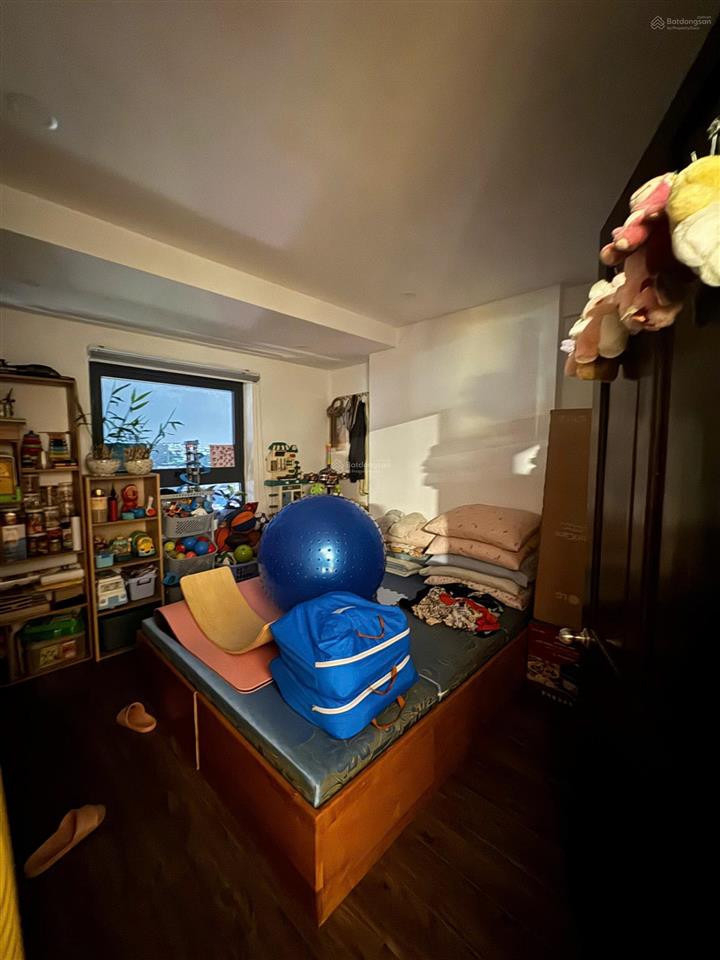 Bán căn hộ 52m ch.cư miếu nổi tầng cao có thang máy. gồm 2pn + 1wc, full nội thất nhà đang cho thuê