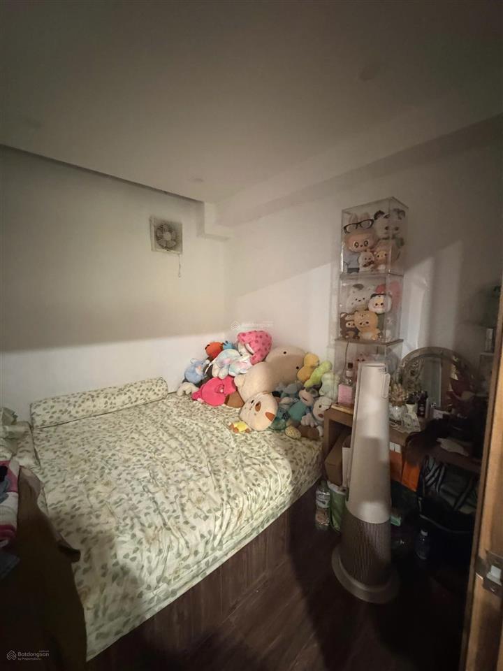 Bán căn hộ 52m ch.cư miếu nổi tầng cao có thang máy. gồm 2pn + 1wc, full nội thất nhà đang cho thuê