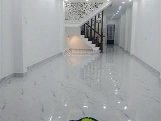 Nhà trệt lầu, 4x19m. hxh sau lưng coopmart quang trung, p11, gò vấp. chỉ 6tỷ8.
gần hạnh thông tây