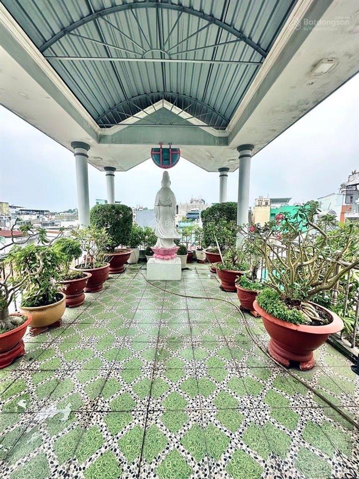 Nhà 3 tầng 93m2 ngang 4,4m ngay ngã 5 chuồng chó gò vấp chỉ 9 đồng hơn