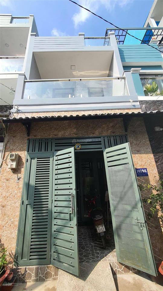 Chủ gấp bán giảm 200tr nhà 2 tầng, 4,1x12, hẻm 5m, quận 12 giáp tân bình. chỉ 4,9 tỷ