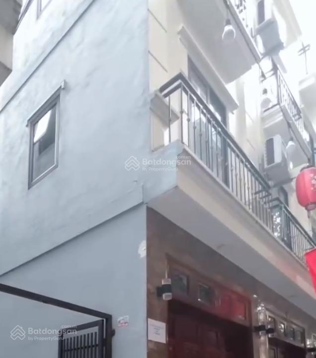 Nhà 5 tầng giá 5 tỷ nhỉnh 30m2 gần ô tô aeon vài bước sát cầu vĩnh tuy cổ linh phố đàm quang trung