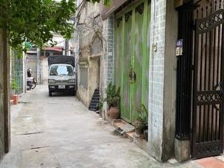Nhà đẹp dân xây ba gác đỗ cổng 4 pn full nội thất sân trồng cây để xe rộng rãi ở sướng!!!