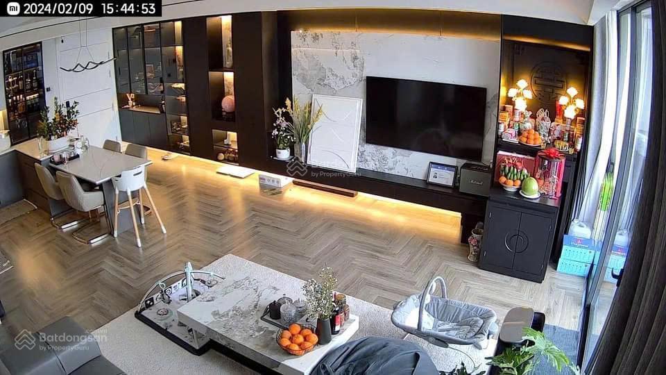 Bán nhanh căn hộ 110m2 3pn2vs tầng trung view thoáng full đồ rất đẹp ban công đông nam mát giá tốt