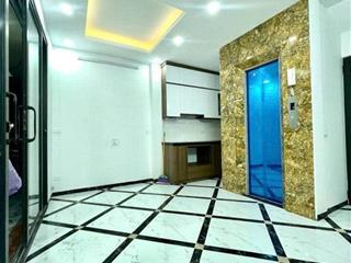 Đối diện công viên võ thị sáu  36m  5 tầng thang máy nhà mới ở luôn  7.95 tỷ còn bớt.