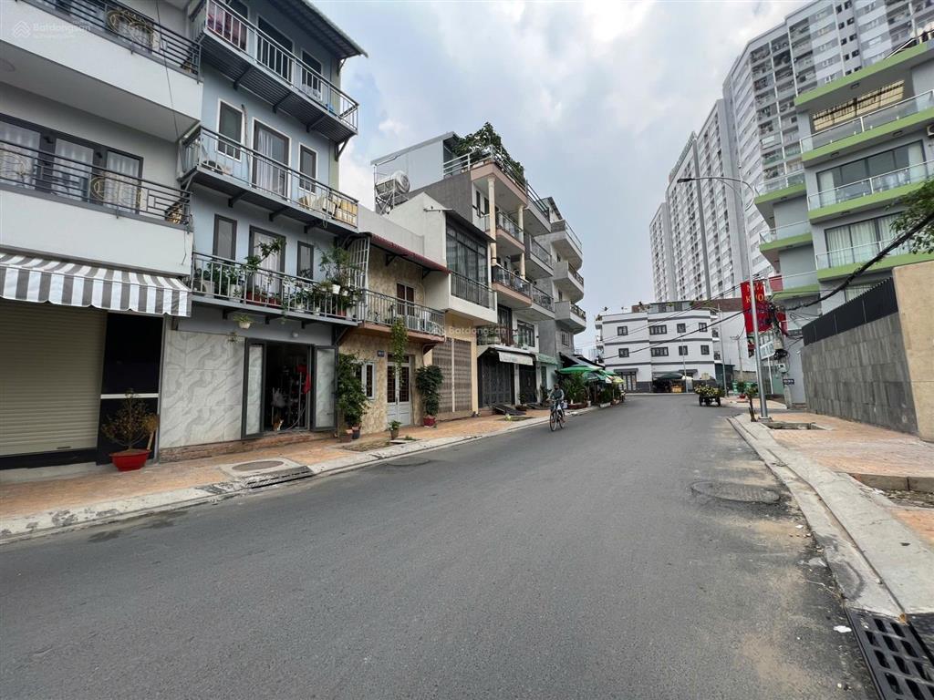 Bán nhà khu y tế kỹ thuật cao, btđ b, bình tân, cách aeon 600m, xe hơi 7m (4x23m) 2 tầng, 7.9 tỷ