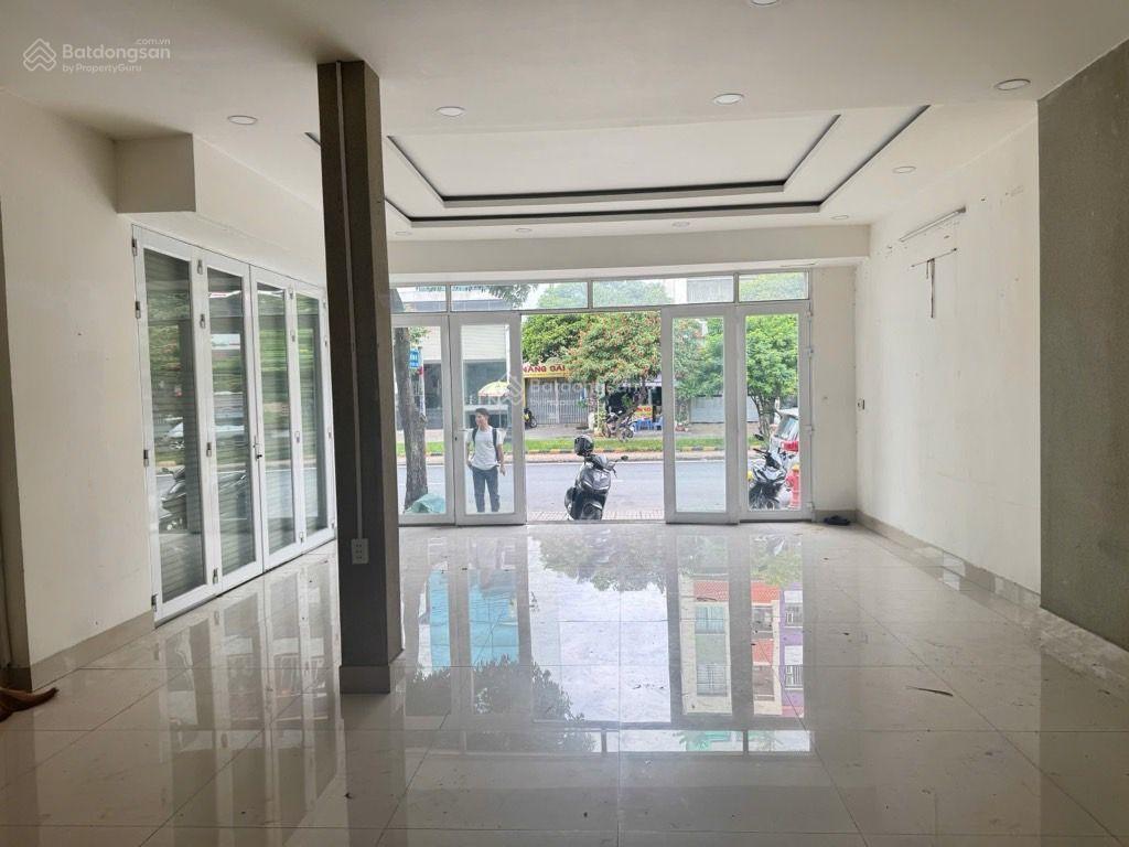 Nhỉnh 8 tỷ  dtsd 138m2 ngang 6m, mặt tiền hiền vương siêu vip tân phú, đường 30